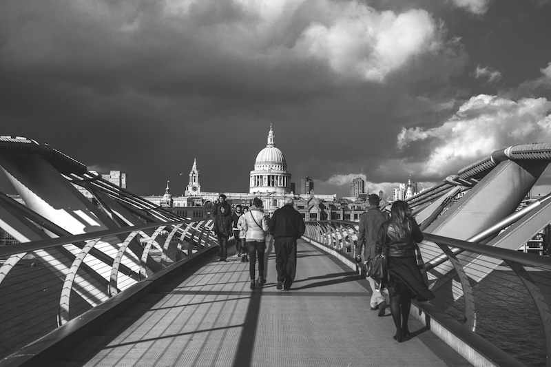 London Escorts - jak wybrać ochronę skrojoną na miarę potrzeb?