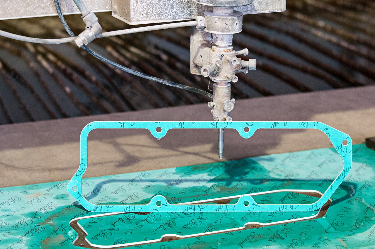 Cięcie laserem wodnym - alternatywa dla metod tradycyjnych