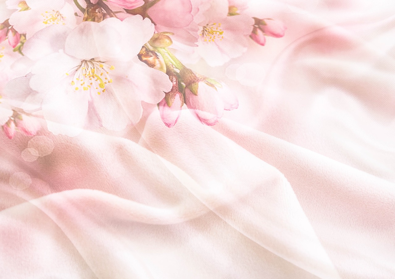 „Jedwab malowany” -  wystawa