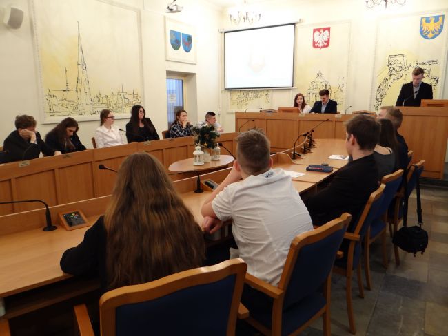 Wskaż miejsca, gdzie przebywają bezdomni za pomocą mapy