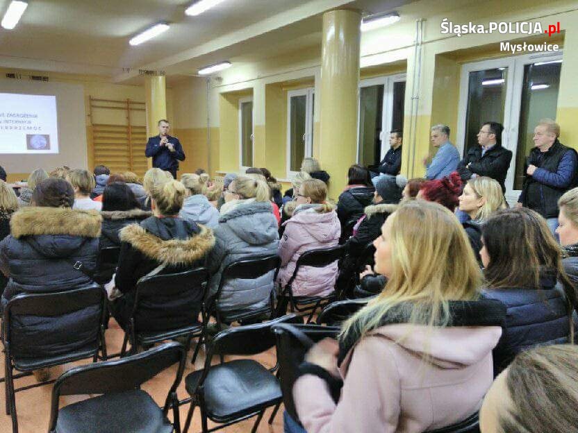 Szkolna wywiadówka z policjantem