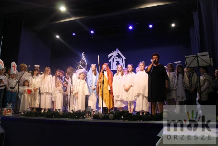 Pójdźmy wszyscy do stajenki...