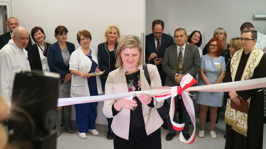 Nowoczesny tomograf komputerowy w bytomskiej "Czwórce"