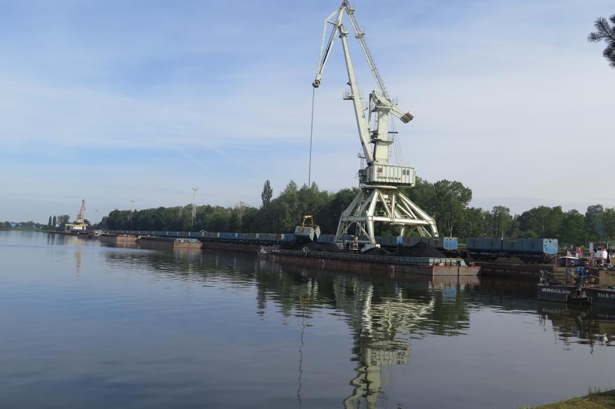 Więcej węgla popłynie z portu