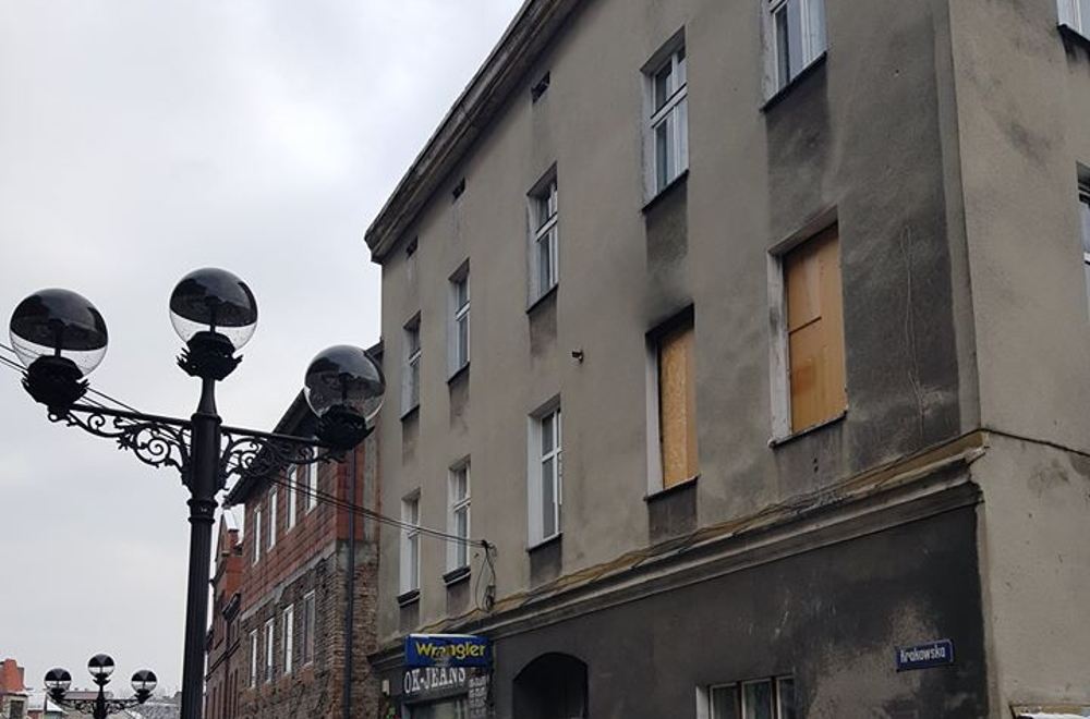 Pożar na Krakowskiej: Burmistrz prosi o pomoc