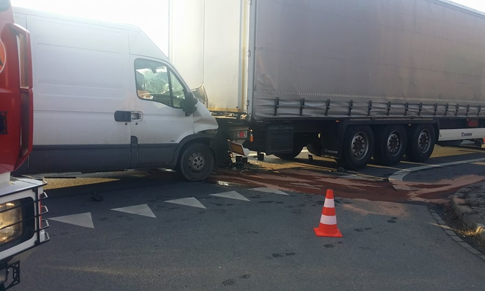 Wypadek w Borowej Wsi. Ranny zabrany do szpitala