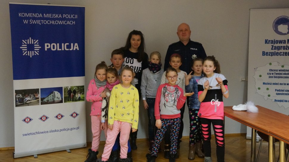 Dzieci odwiedziły świętochłowicką komendę