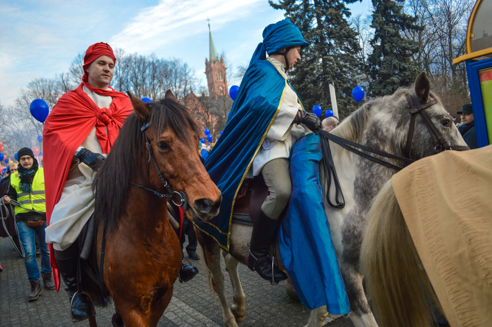 Mieszkańcy w Orszaku Trzech Króli