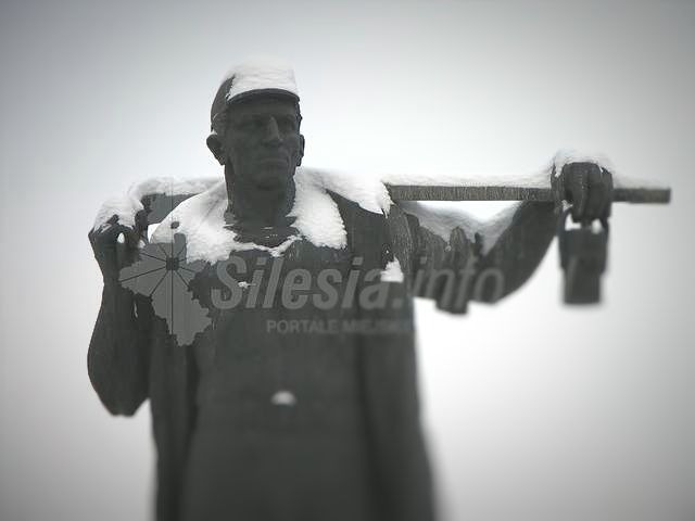 Pstrowski nie zniknie?