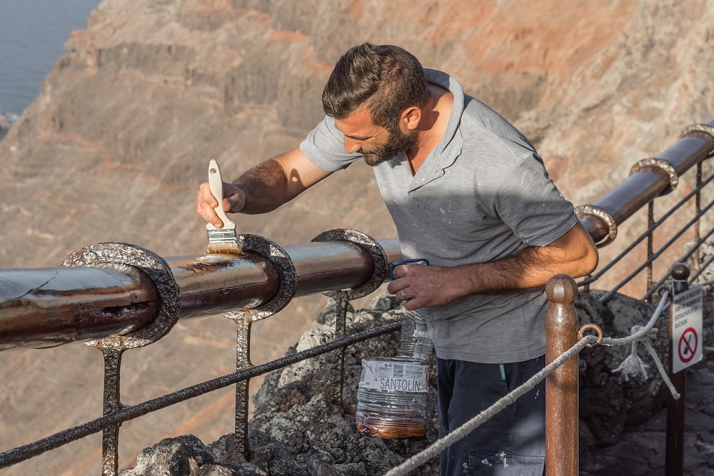 Rozpuszczalniki organiczne - jak stosować by nie zagrażały?