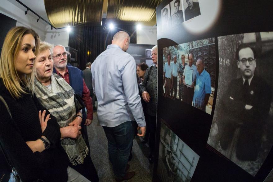 Wystawa o dobrych ludziach