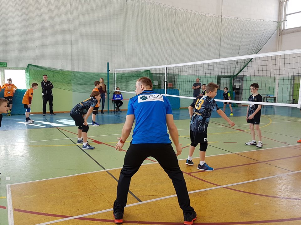 Po przerwie drużyny wróciły na parkiety