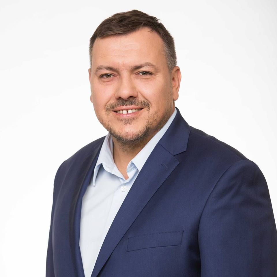 O rewitalizacji w języku migowym