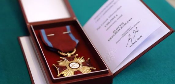 Złoty Krzyż Zasługi dla Leszka Chłosty