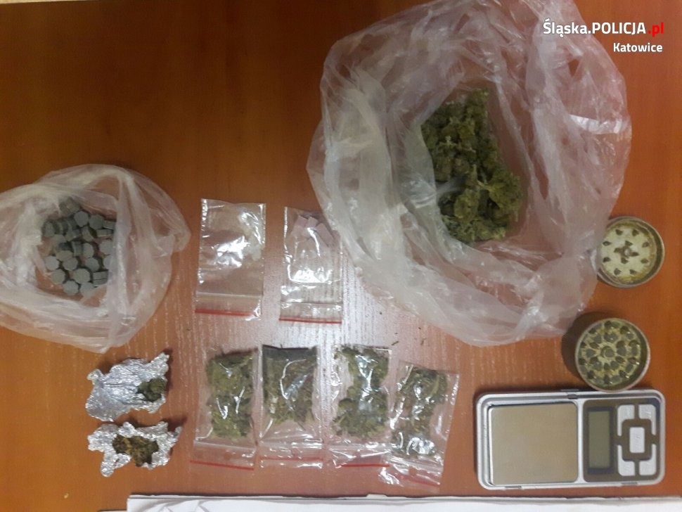 Diler i jego klient zatrzymani podczas transakcji