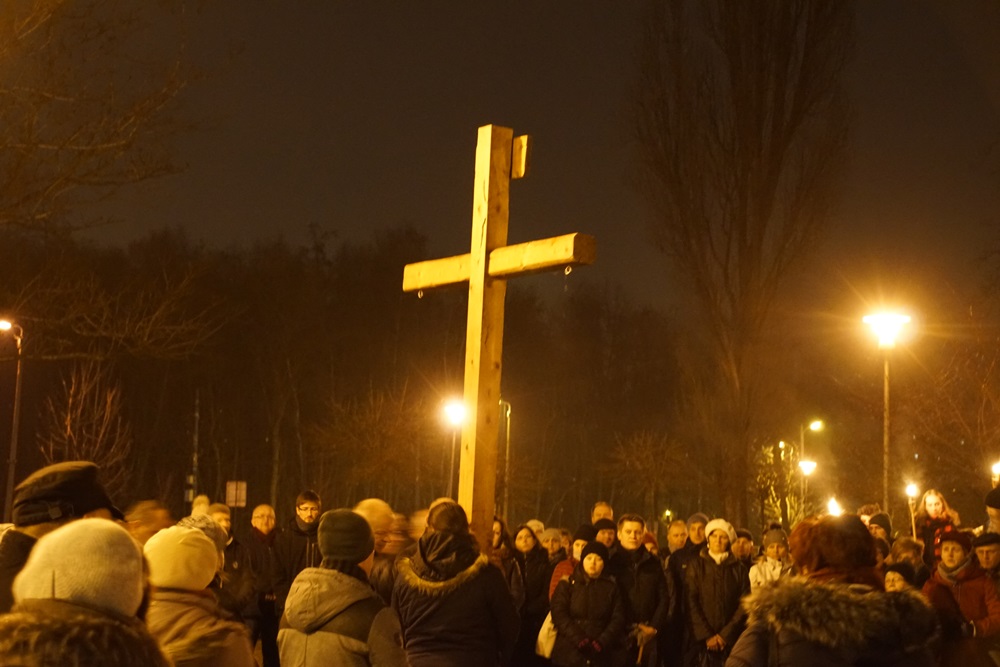 Procesje Drogi Krzyżowej przeszły ulicami miasta