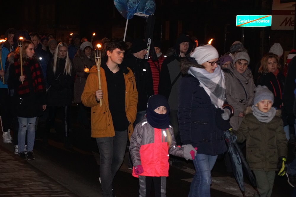 Procesje Drogi Krzyżowej przeszły ulicami miasta