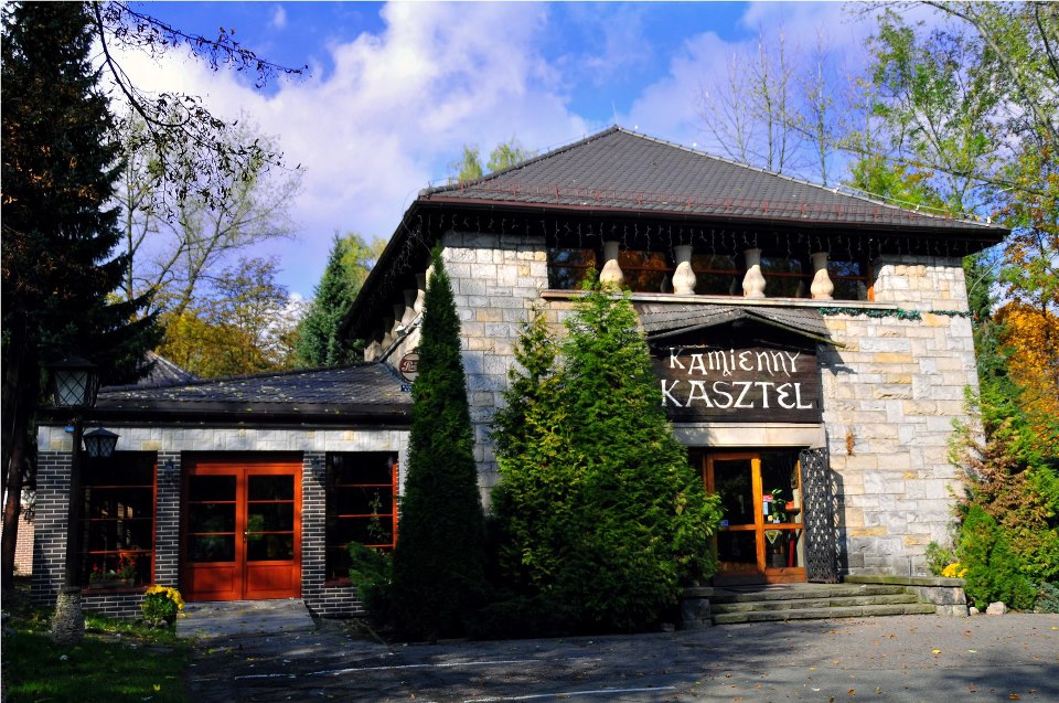Spłonął Kamienny Kasztel w Parku Śląskim