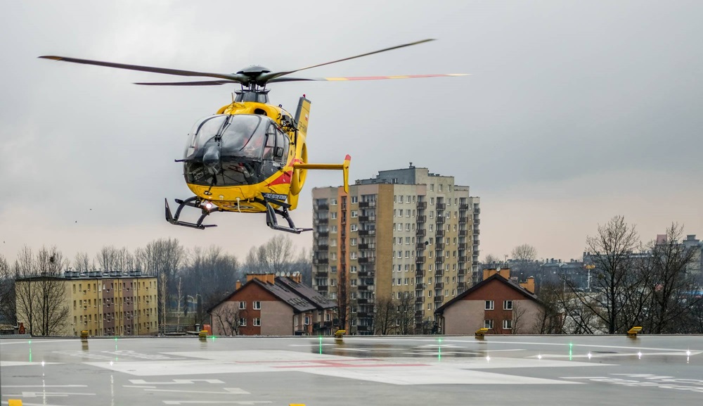 Helikopter wylądował na lądowisku Zespołu Szpitali Miejskich