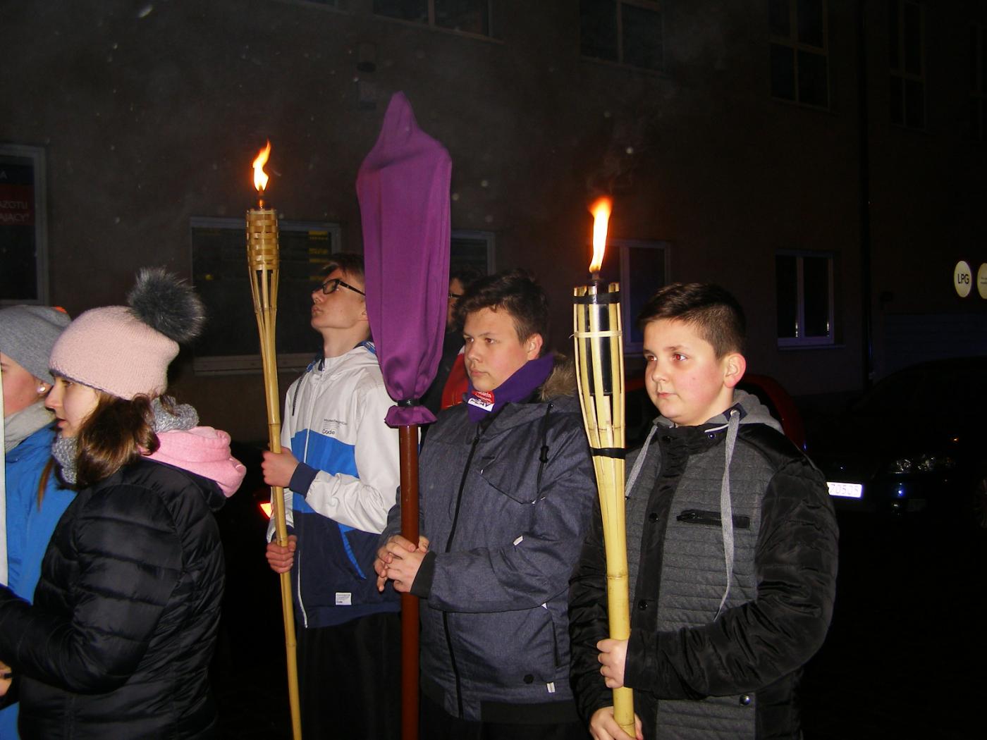 Procesje Drogi Krzyżowej przeszły ulicami miasta