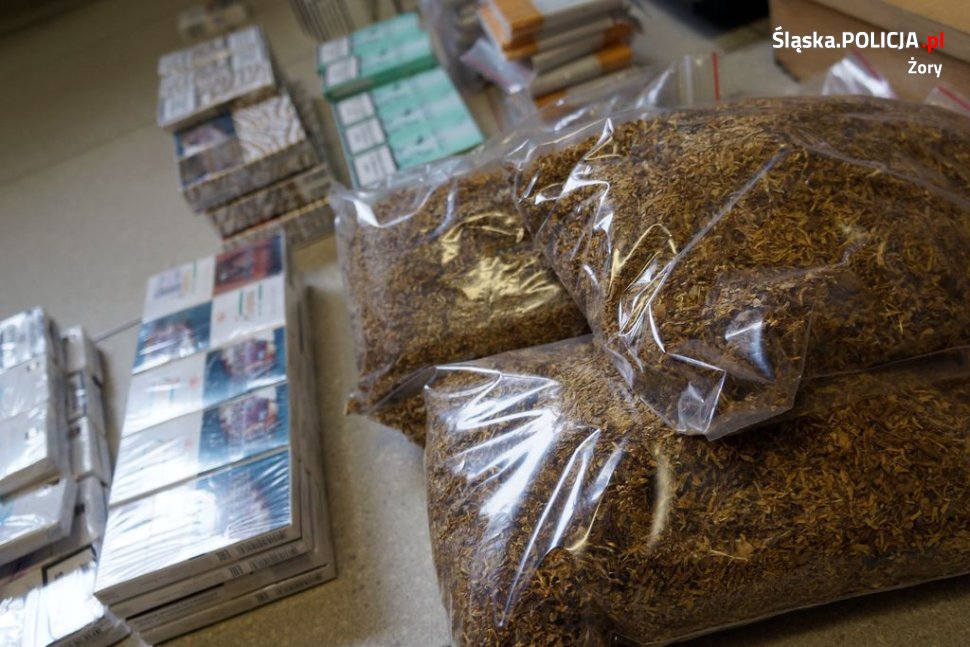 Przejęli blisko 70 kg tytoniu i 300 "lewych" papierosów