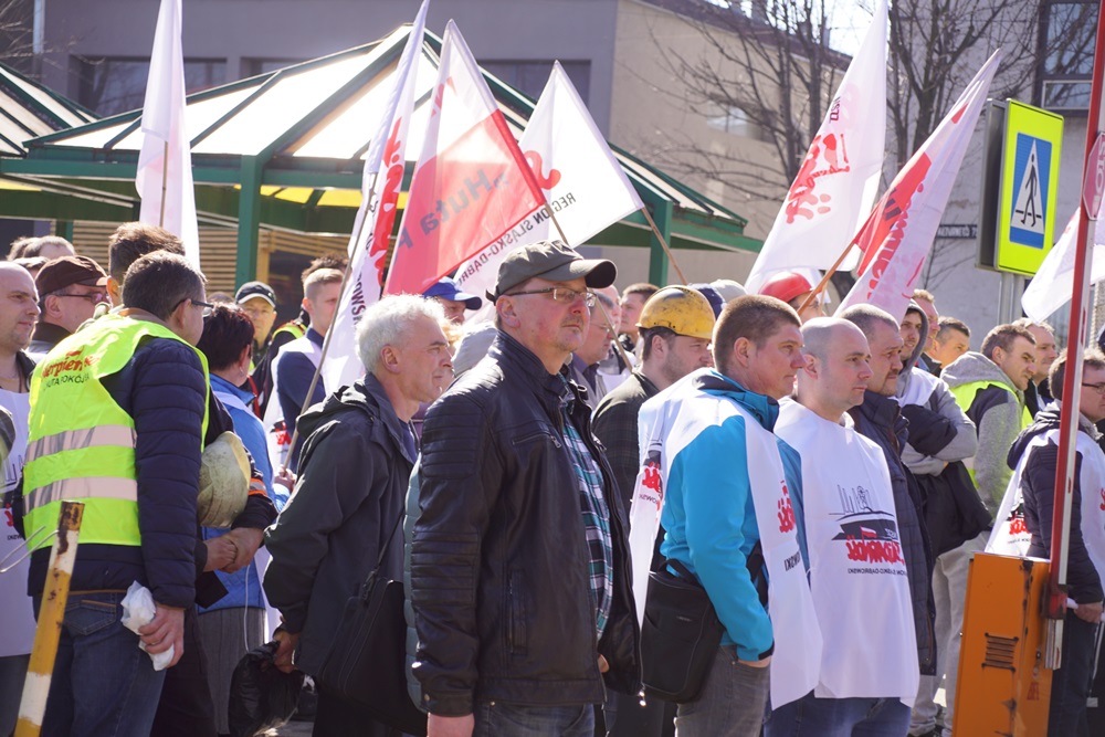 Pikieta pod Hutą Pokój 29