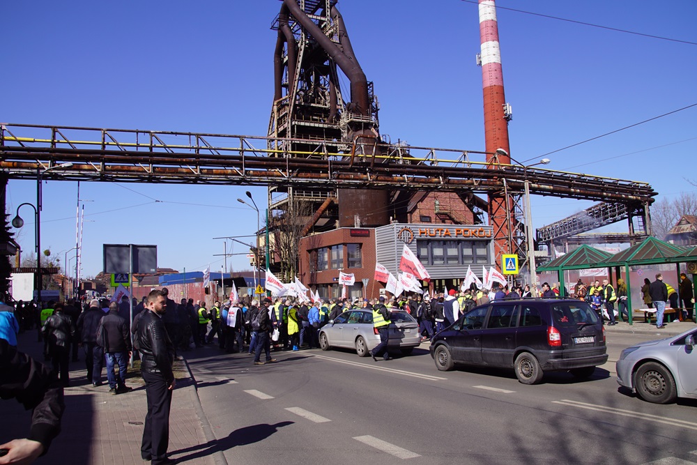 Pikieta pod Hutą Pokój 35