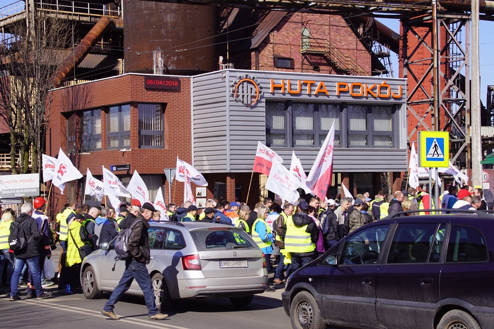 Pikieta pod Hutą Pokój 36