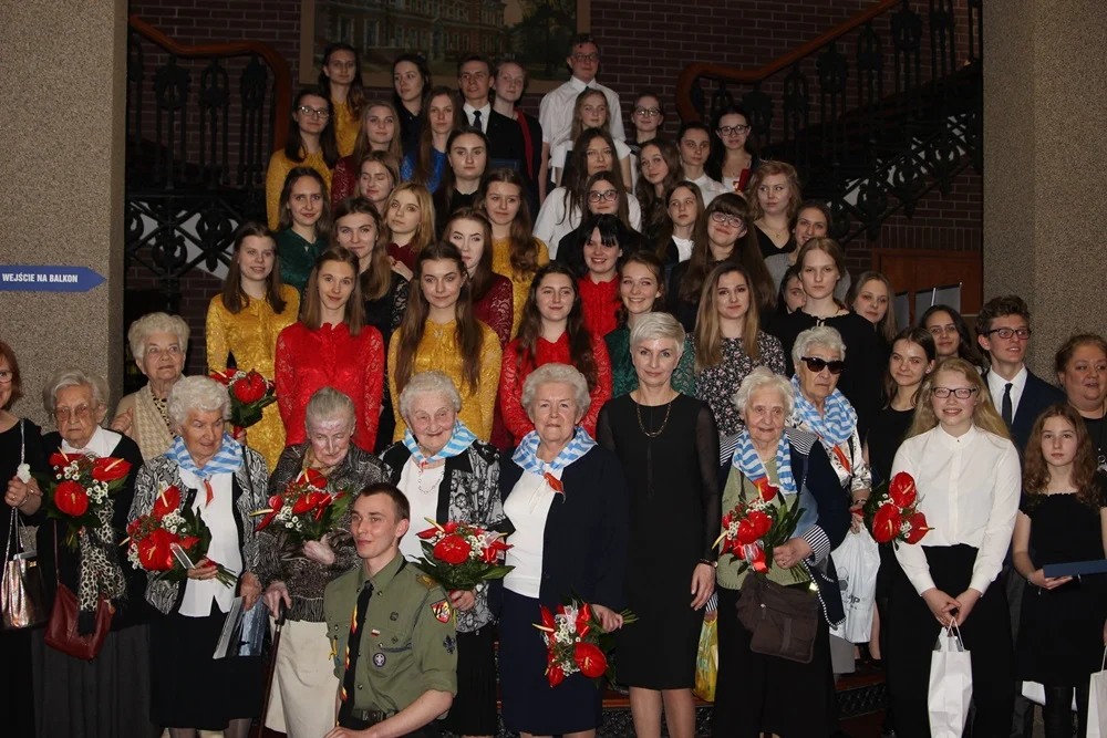 "Jeśli echo ich głosów zamilknie - zginiemy"