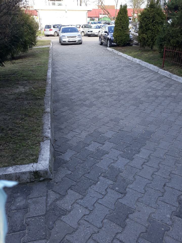 Pacjenci nie mają gdzie zaparkować samochodów!