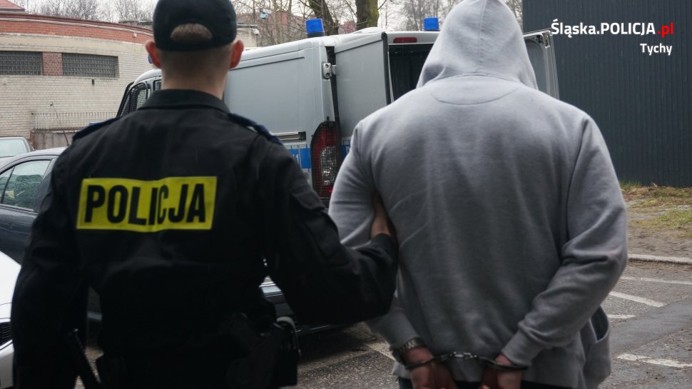 Policjanci zatrzymali 16 pseudokibiców