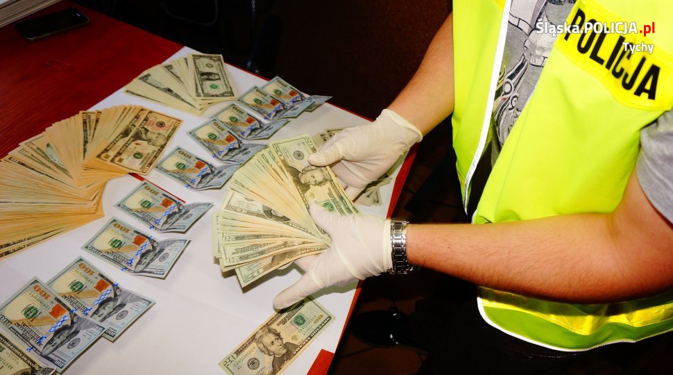 Odzyskali skradzioną gotówkę i zatrzymali złodzieja