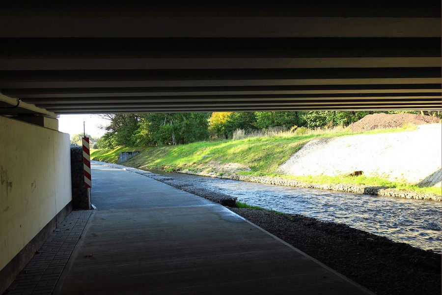 Zaprojektuj i wykonaj graffiti