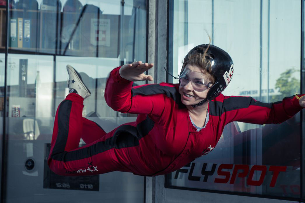 Loty w tunelu aerodynamicznym w Katowicach-poczuj adrenalinę