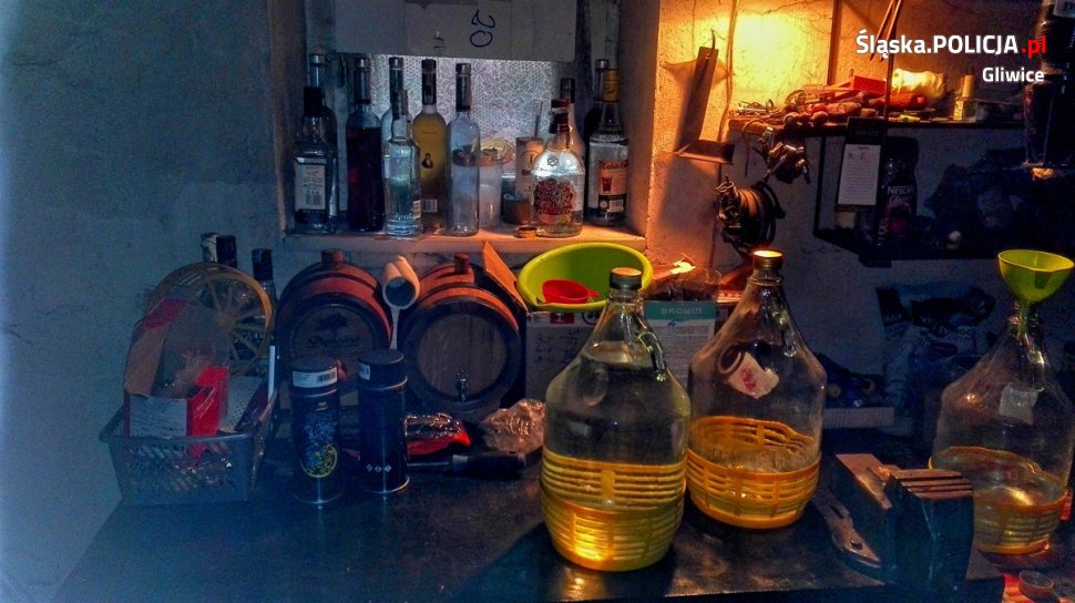 Policjanci zlikwidowali destylarnię alkoholu