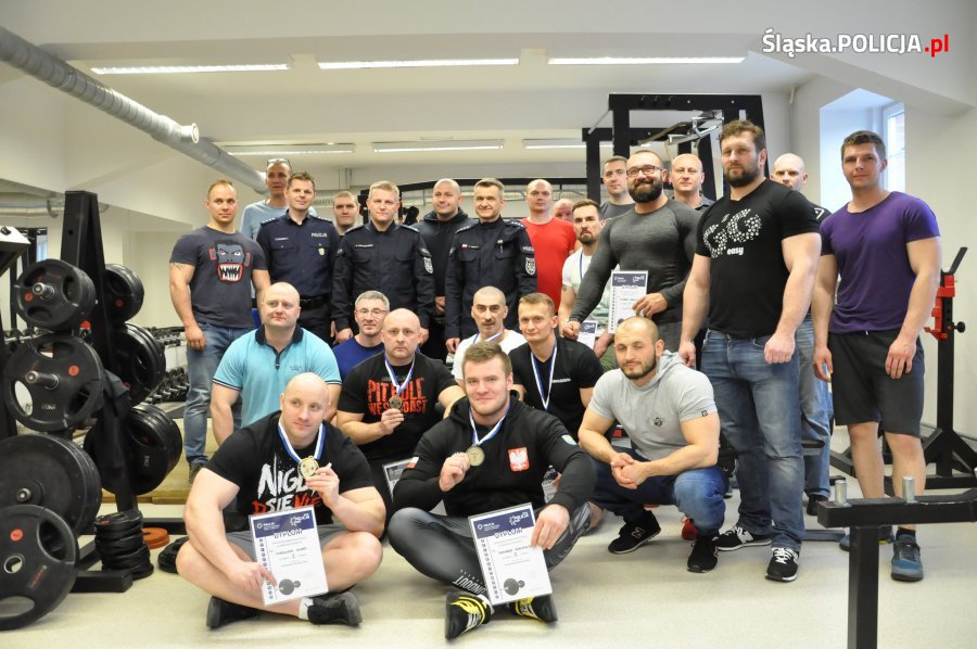 Medale dla najsilniejszych katowickich policjantów