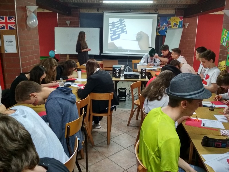 Nauka chińskiego w szkole salezjańskiej