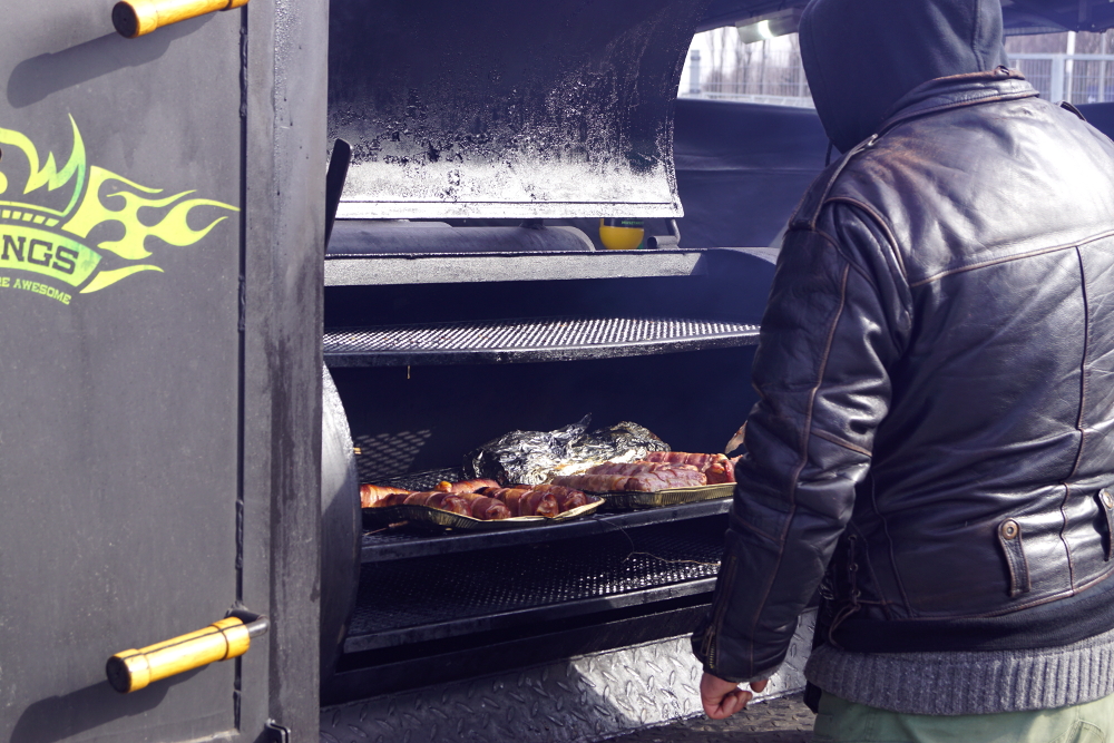 Tłumy na Zlocie Foodtrucków na Stadionie Śląskim [GALERIA]