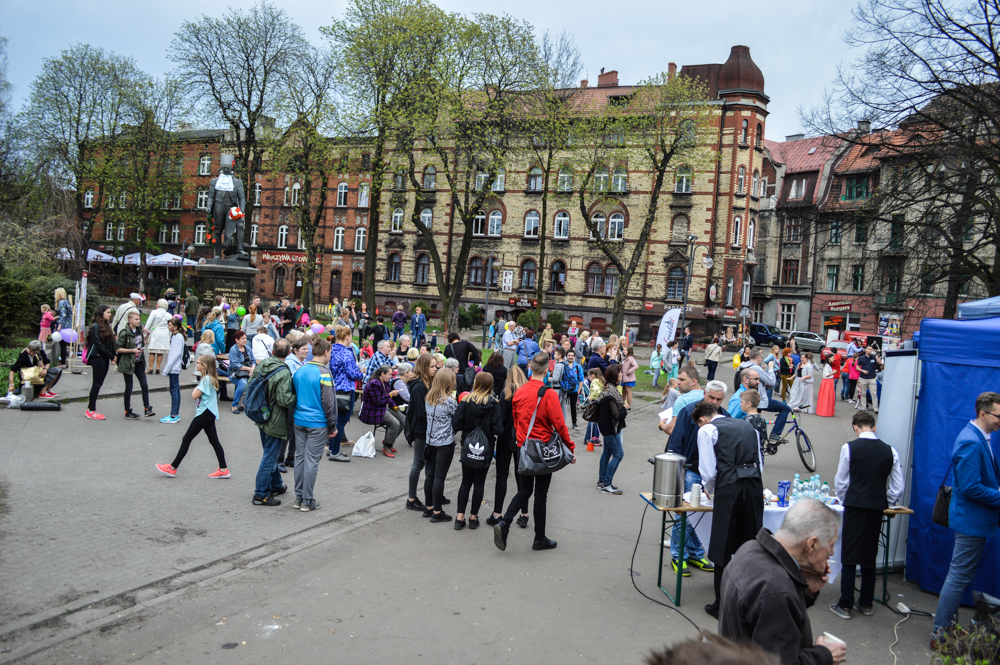 CUMA obudziła Redena. I cały pl. Hutników!