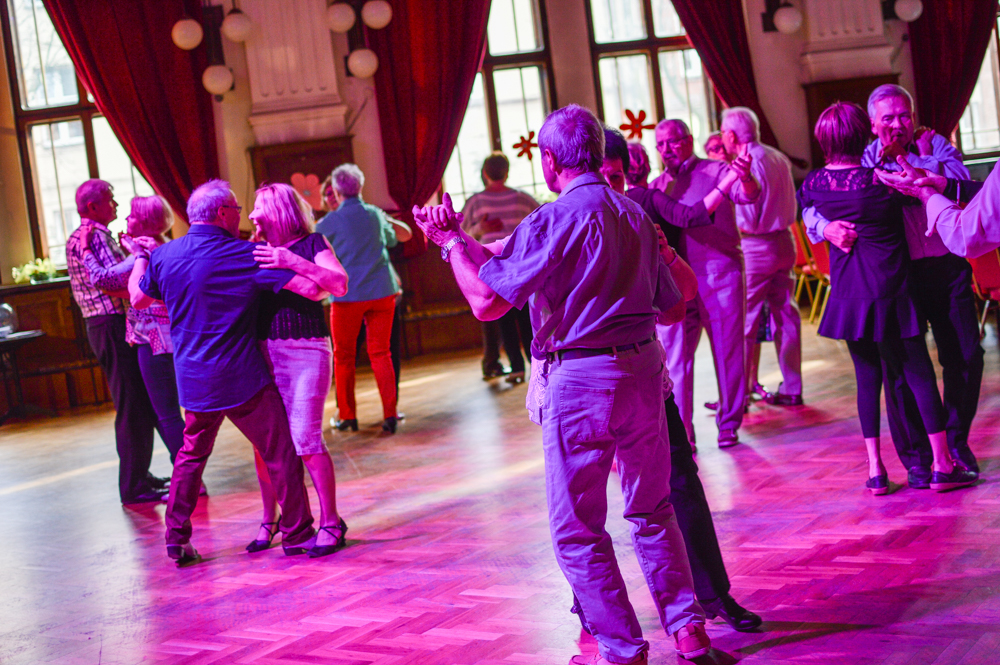 Wiosenna dyskoteka dla seniorów. WOW!