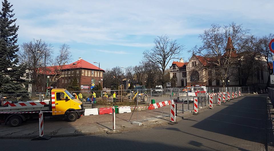 Plac Teatralny... w remoncie