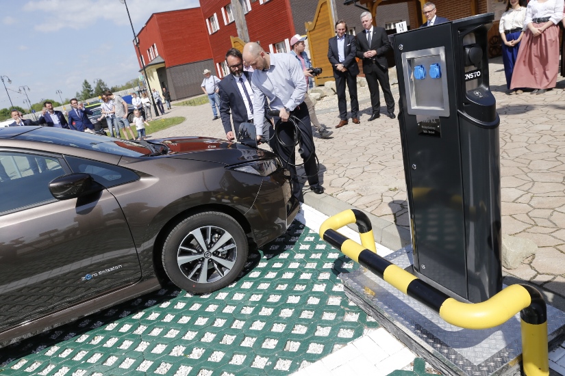 Podopieczni domów dziecka przetestowali Park Rozrywki
