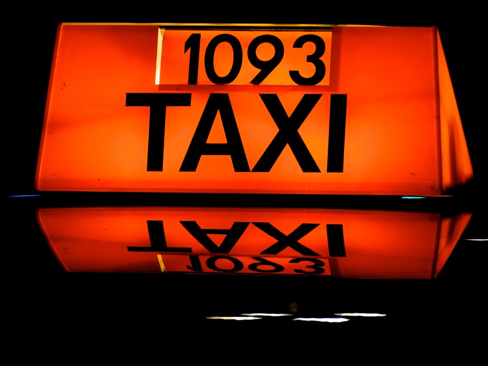 Uber jednak bez licencji się nie obejdzie?