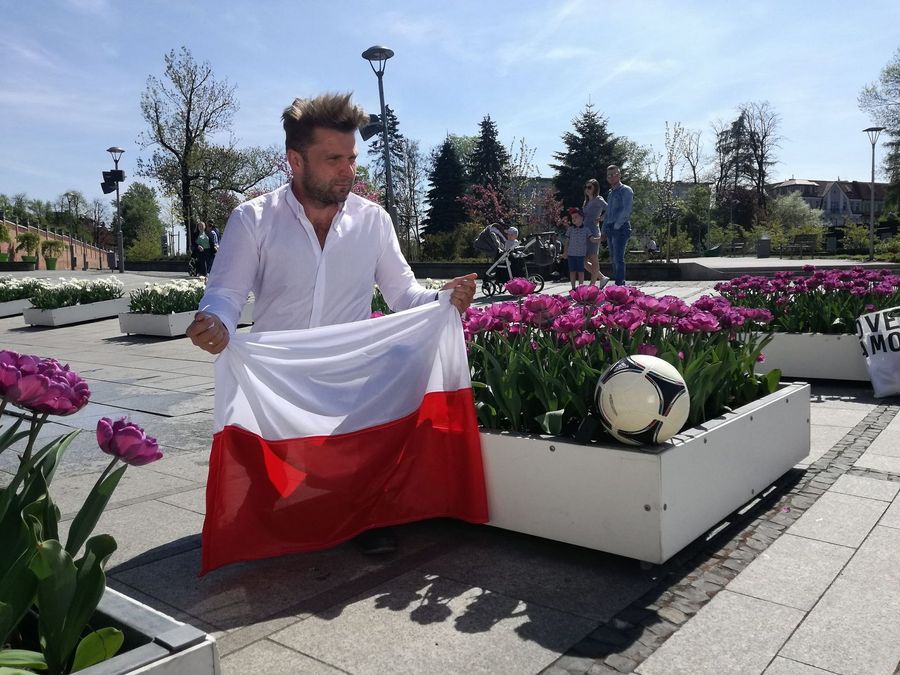 Wystąp w mundialowym teledysku