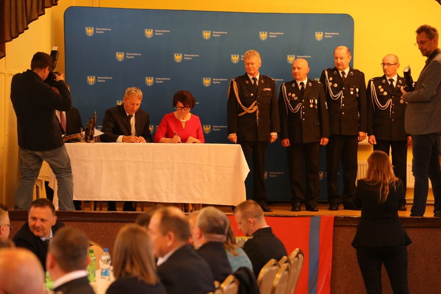 Wsparcie dla straży pożarnych