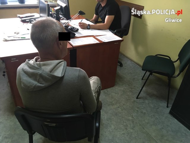 Podpalił samochód i podziwiał swoje "dzieło"