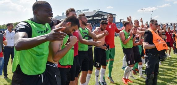 Po dziesięciu latach Zagłębie wraca do elity