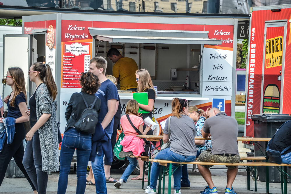 Majówka z food truckami 18