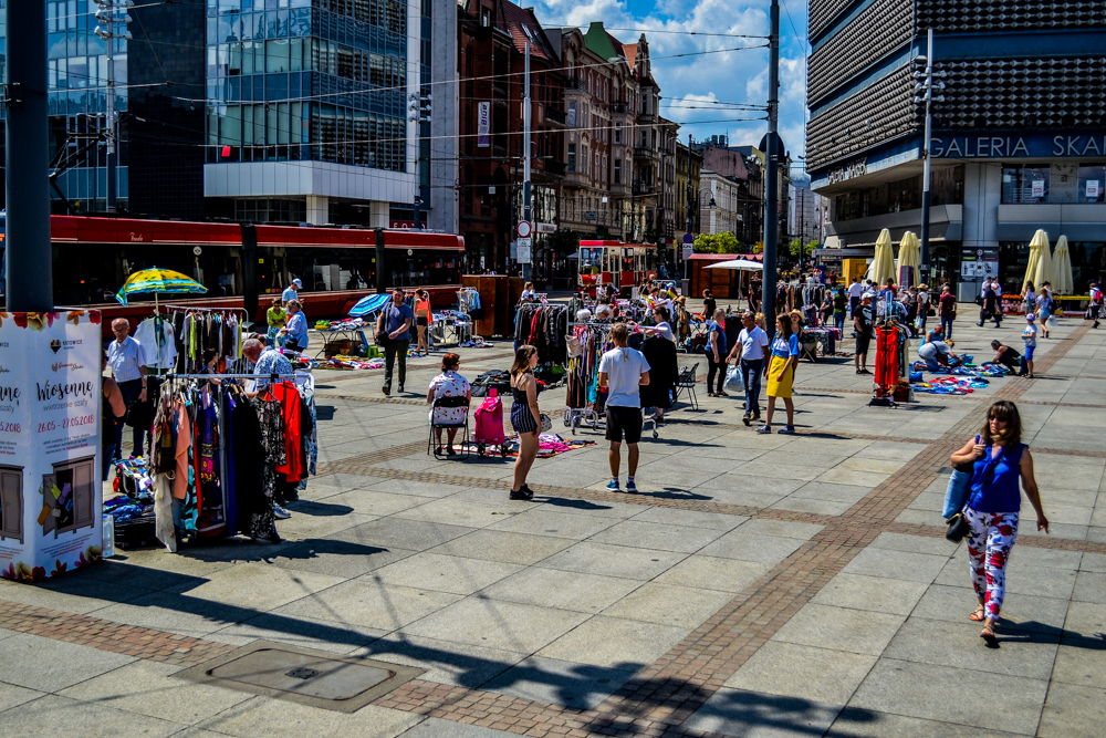 Wyprzedaż garażowa... na rynku