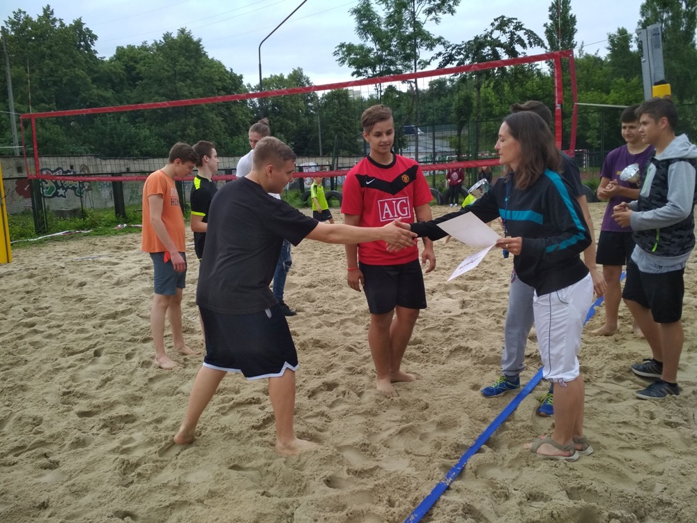 Sportowa walka na piasku